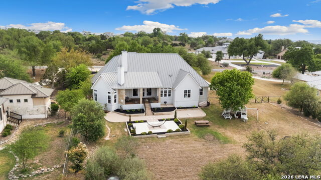 Listing photo id 41 for 1058 Provence