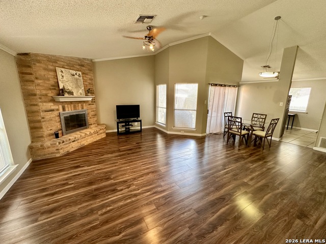 Image 2 of 16 For 5742 Larkdale Dr