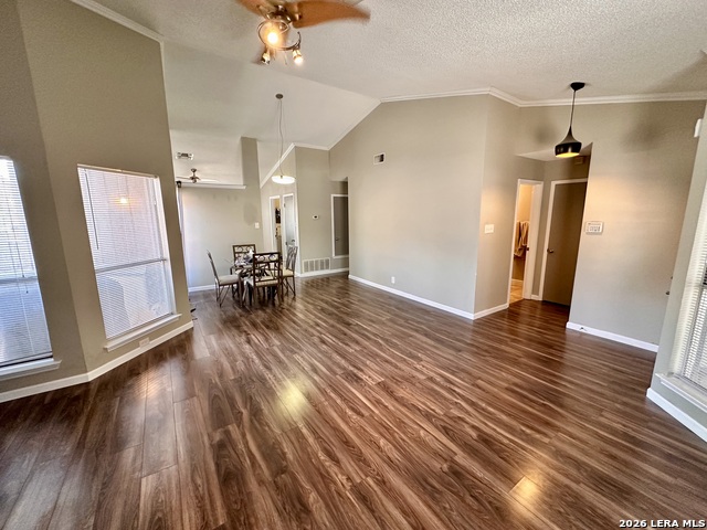 Image 3 of 16 For 5742 Larkdale Dr