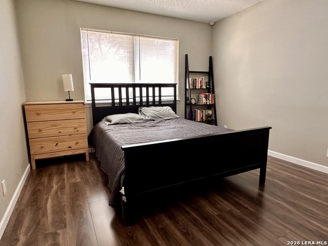 Image 5 of 16 For 5742 Larkdale Dr