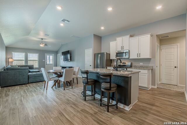 Image 5 of 42 For 519 Indian Blossom