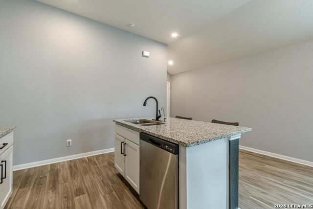 Image 8 of 42 For 519 Indian Blossom