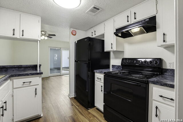 Image 16 of 30 For 626 Strings Dr  59