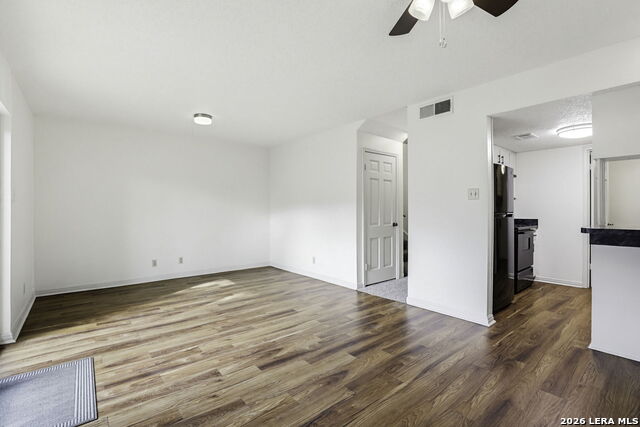 Image 8 of 30 For 626 Strings Dr  59