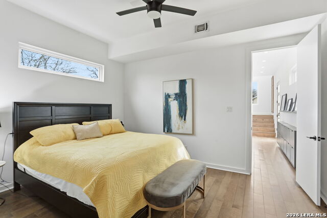 Image 10 of 23 For 1641 Center St N