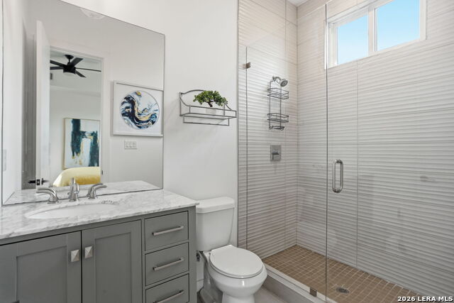 Image 12 of 23 For 1641 Center St N