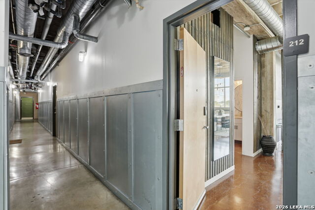 Image 2 of 32 For 1331 S Flores St  212