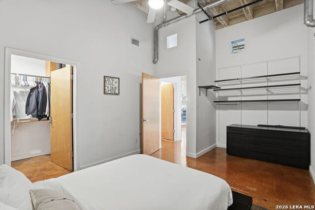 Image 25 of 32 For 1331 S Flores St  212