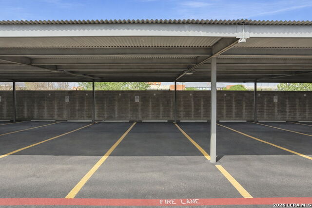 Image 29 of 32 For 1331 S Flores St  212