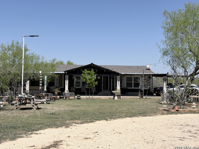 Details for 152 County Road 2667, Devine, TX 78016