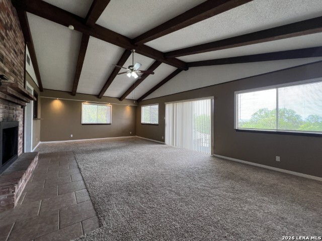 Listing photo id 3 for 10267 Mount Crosby
