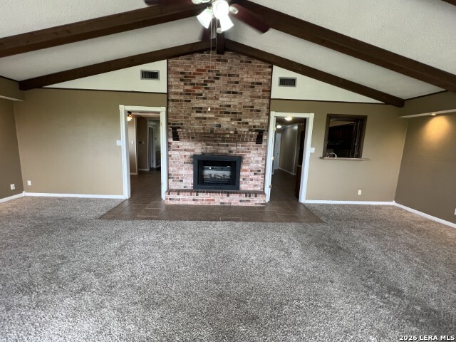 Listing photo id 4 for 10267 Mount Crosby