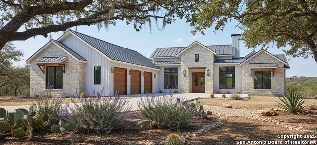 Details for 208 Interlaken St, Fredericksburg, TX 78624