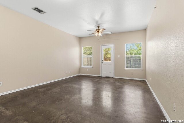 Listing photo id 13 for 10718 Mathom Landing