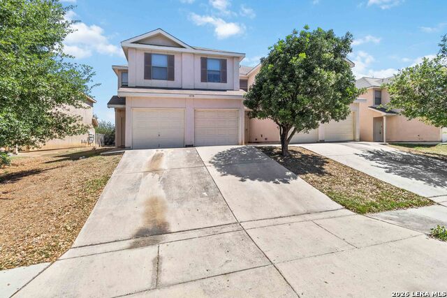 Listing photo id 1 for 10718 Mathom Landing