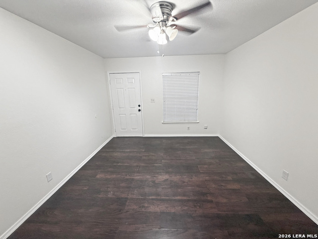 Image 3 of 11 For 5215 Village Haven