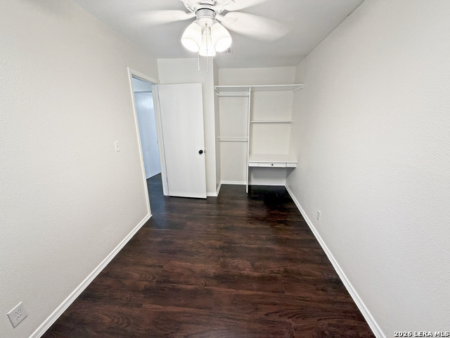 Image 9 of 11 For 5215 Village Haven