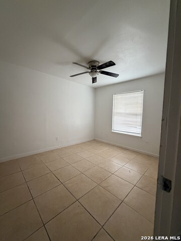 Image 6 of 7 For 153 Baylor E 3