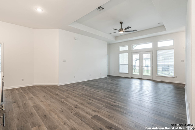 Image 20 of 43 For 113 Valencia