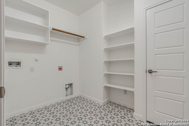 Image 33 of 43 For 113 Valencia