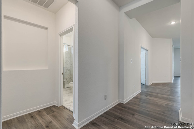 Image 9 of 43 For 113 Valencia