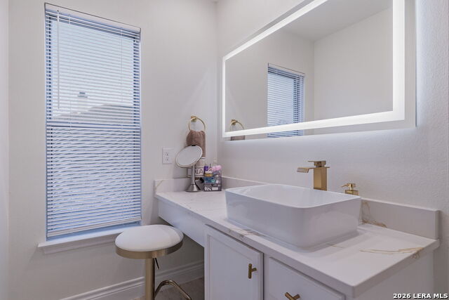 Image 21 of 30 For 415 Bluegrass Crk