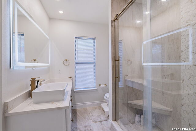 Image 22 of 30 For 415 Bluegrass Crk