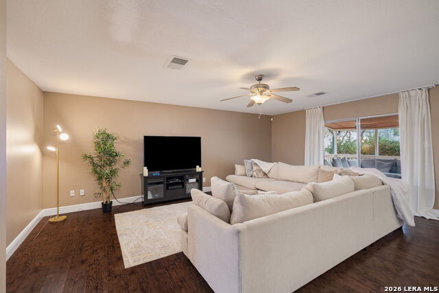 Image 8 of 30 For 415 Bluegrass Crk