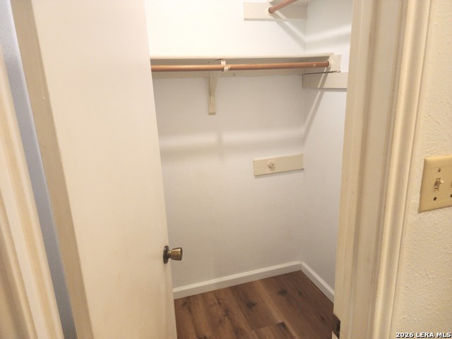 Image 10 of 16 For 174 Clear Oak