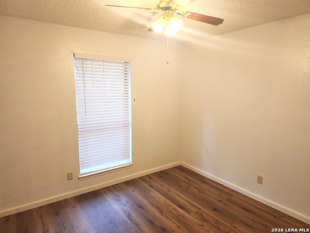 Image 14 of 16 For 174 Clear Oak