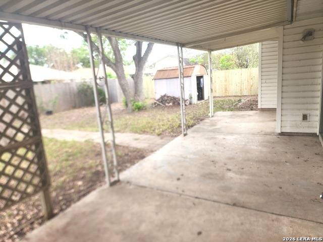 Image 16 of 16 For 174 Clear Oak