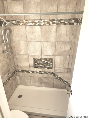 Image 8 of 16 For 174 Clear Oak