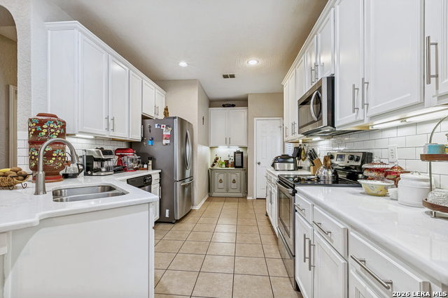 Image 10 of 25 For 6925 Abbey Falls