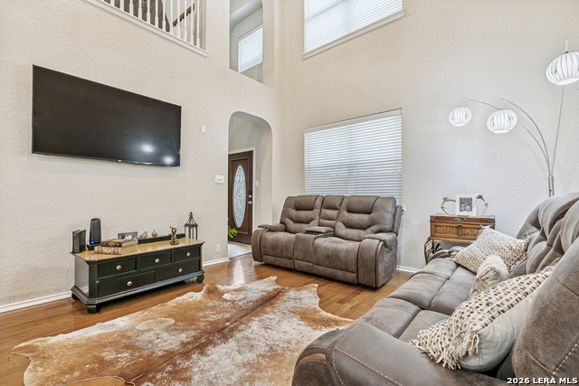 Image 4 of 25 For 6925 Abbey Falls