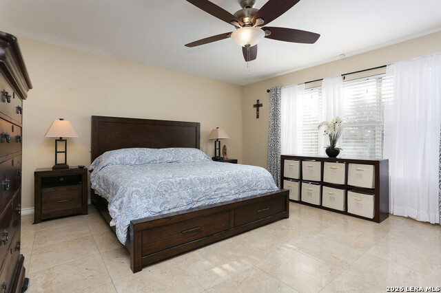 Image 14 of 26 For 5858 Creekway