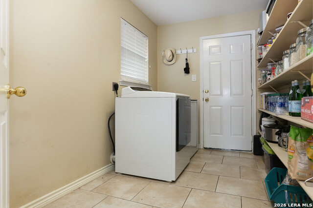 Image 21 of 26 For 5858 Creekway