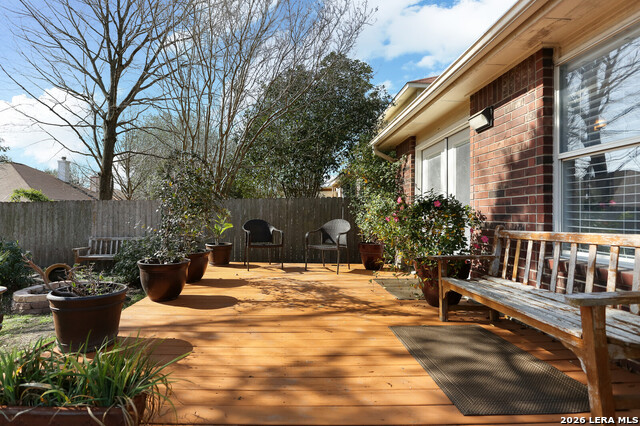 Image 22 of 26 For 5858 Creekway