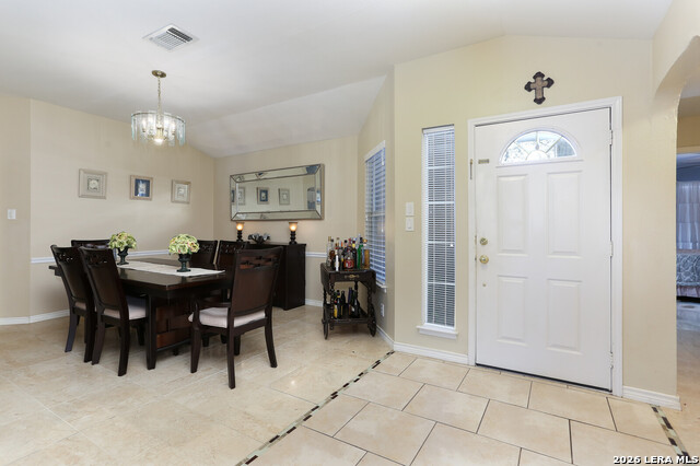 Image 4 of 26 For 5858 Creekway