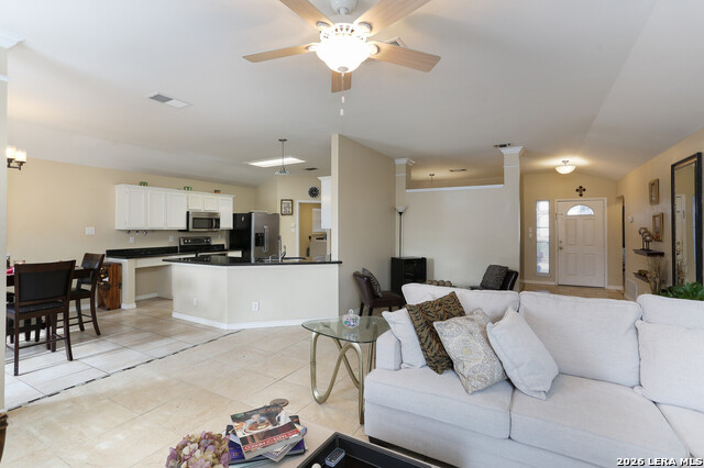 Image 7 of 26 For 5858 Creekway