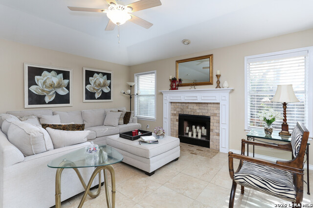 Image 8 of 26 For 5858 Creekway