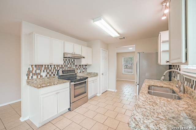 Image 14 of 31 For 20310 Blue Trinity