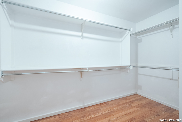 Image 19 of 31 For 20310 Blue Trinity