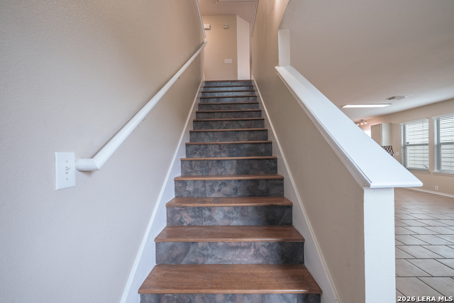 Image 22 of 31 For 20310 Blue Trinity