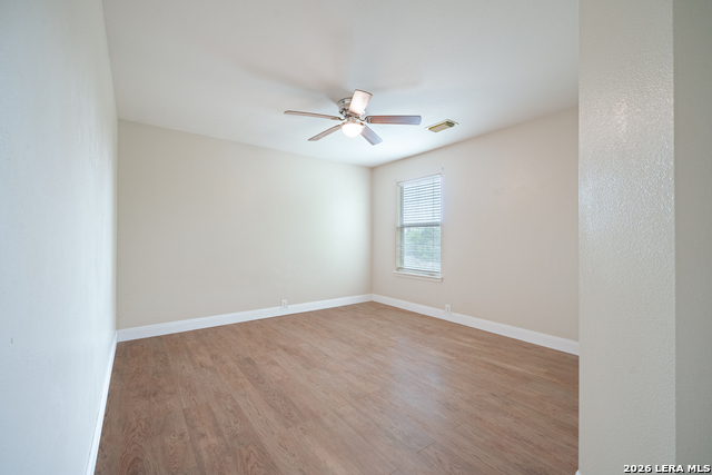 Image 25 of 31 For 20310 Blue Trinity