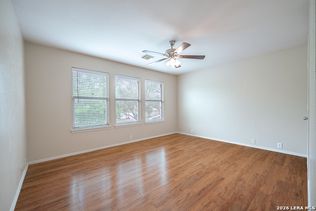 Image 26 of 31 For 20310 Blue Trinity