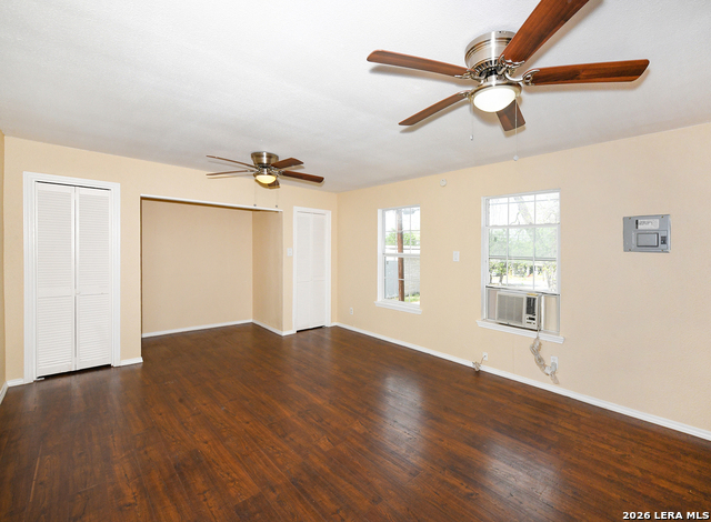 Image 20 of 28 For 947 Agarita W