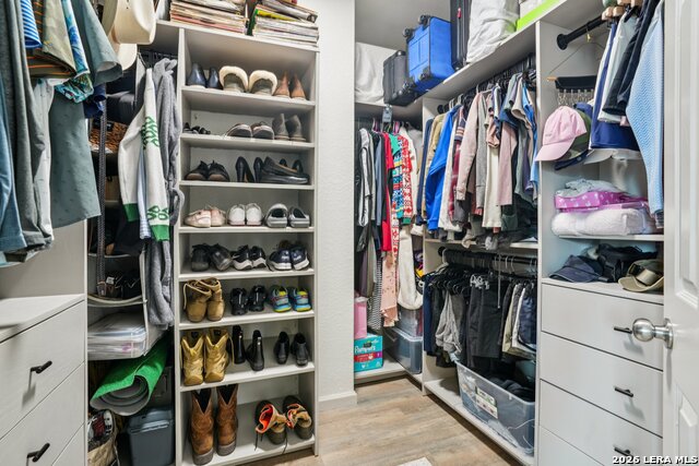 Image 28 of 33 For 9615 Harbor Mist