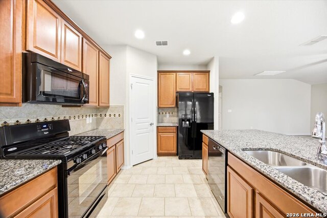 Image 18 of 52 For 27531 Paseo Mesa