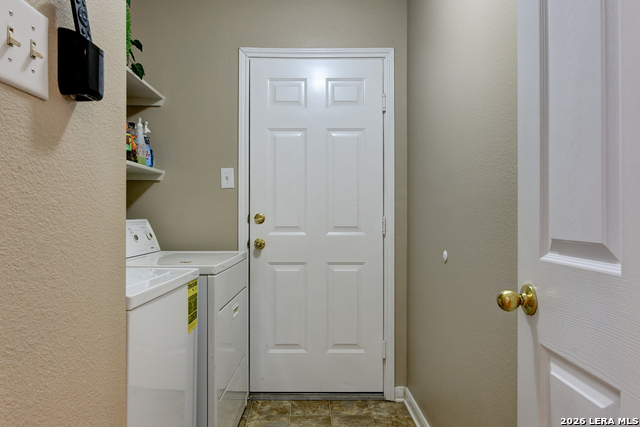 Image 27 of 33 For 37 Sweetwood