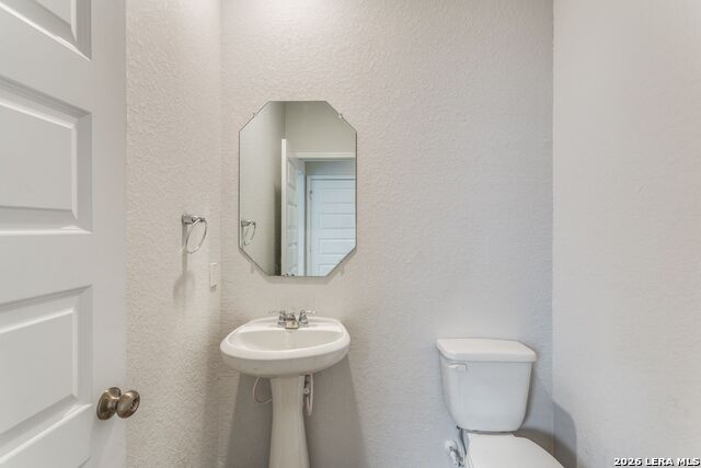 Image 14 of 28 For 14626 Emerio Dr